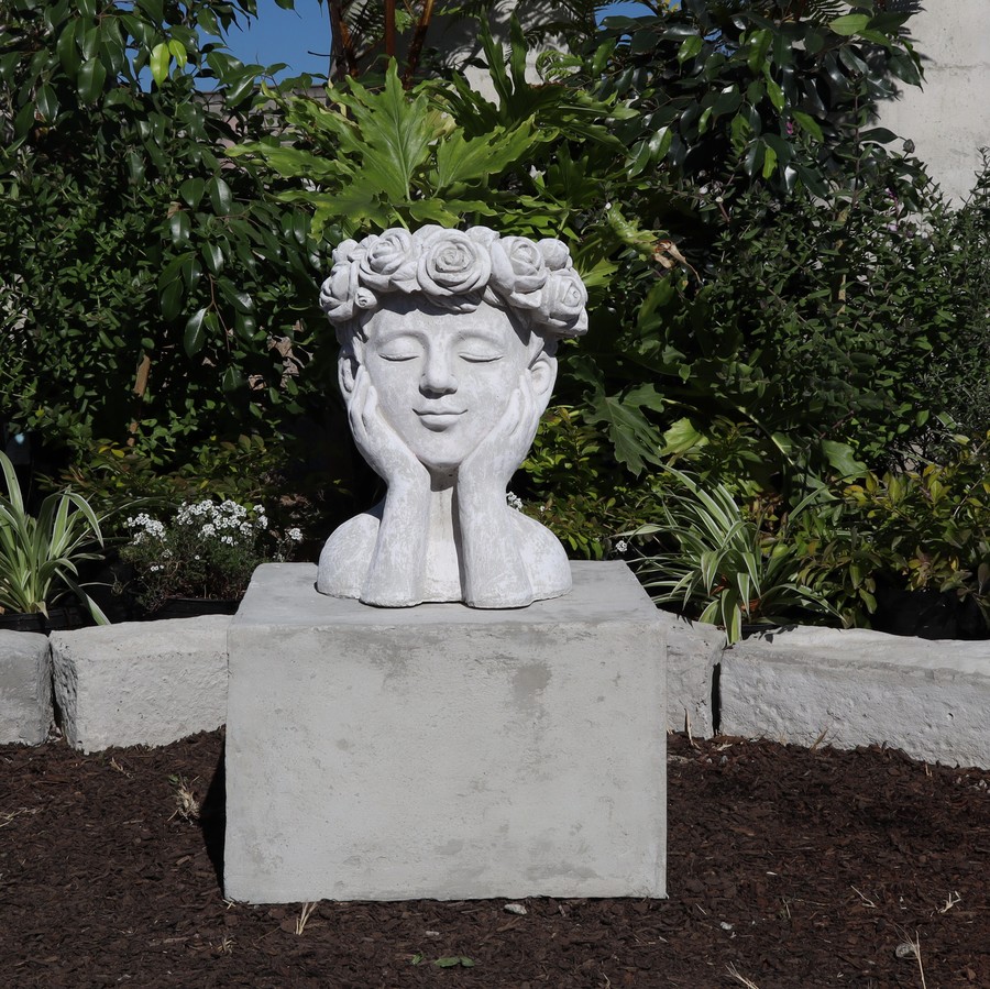 Rose Crown Cheek Planter